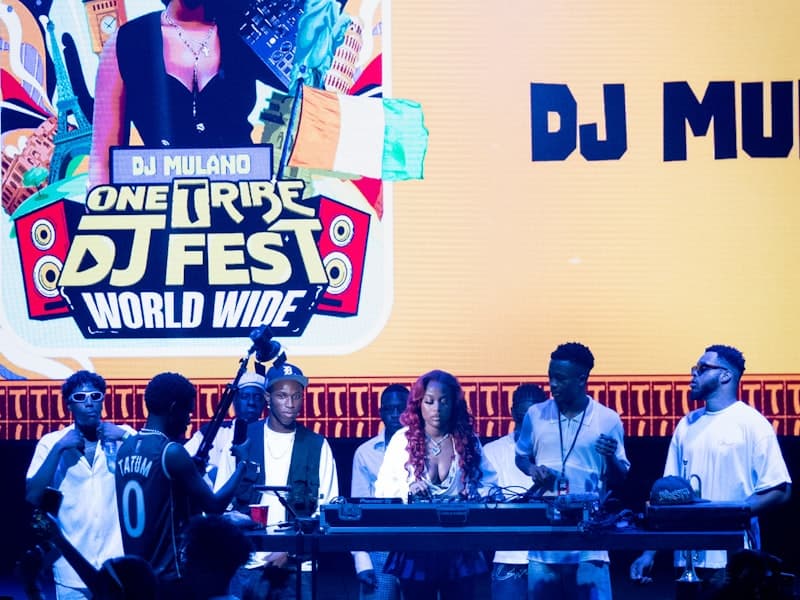 Music & Entertainment